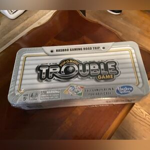 TROUBLE- Hasbro Road Trip game set